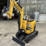 <span class="title">中古ユンボ・中古建機・ヤンマーSV08-1A</span>